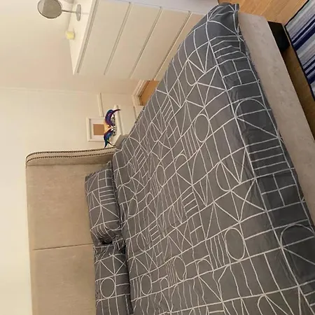Lovely One Bedroom Self-contained Flat