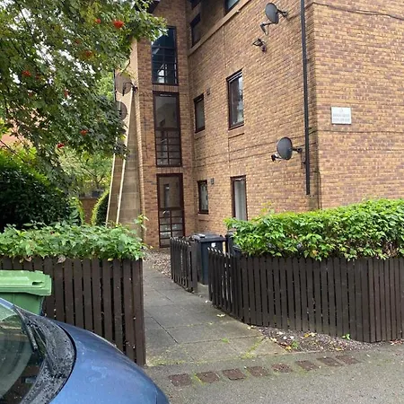Lovely One Bedroom Self-contained Flat Apartmán